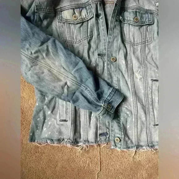 Hollister Womens Denim Distressed Jean Jacket Sz Medium - Picture 3 of 6